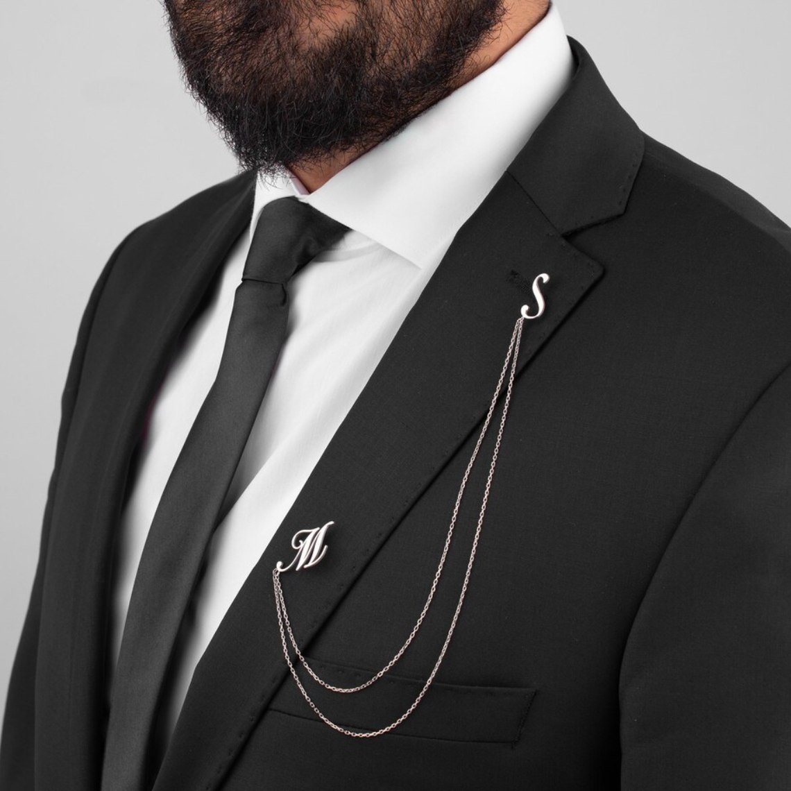 Broche Personalizado com Nome  - Tuxedo Lapel Pin avaliação e preço